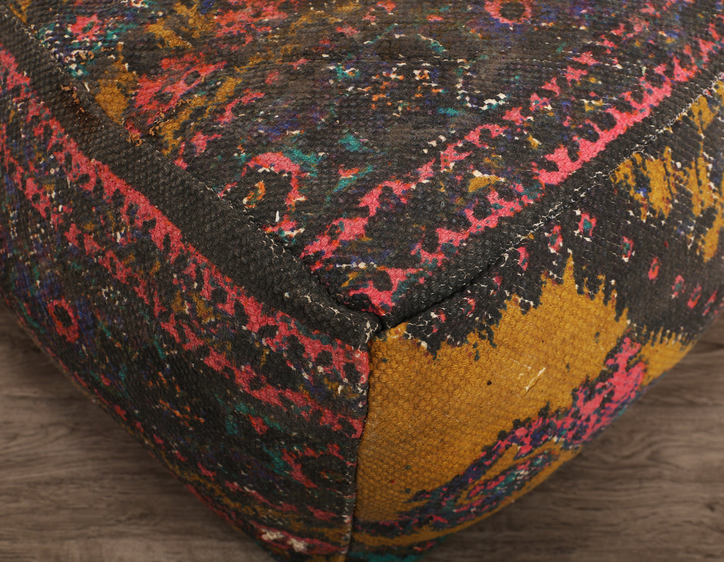 Multicolor Ottoman / bean bag - Des3