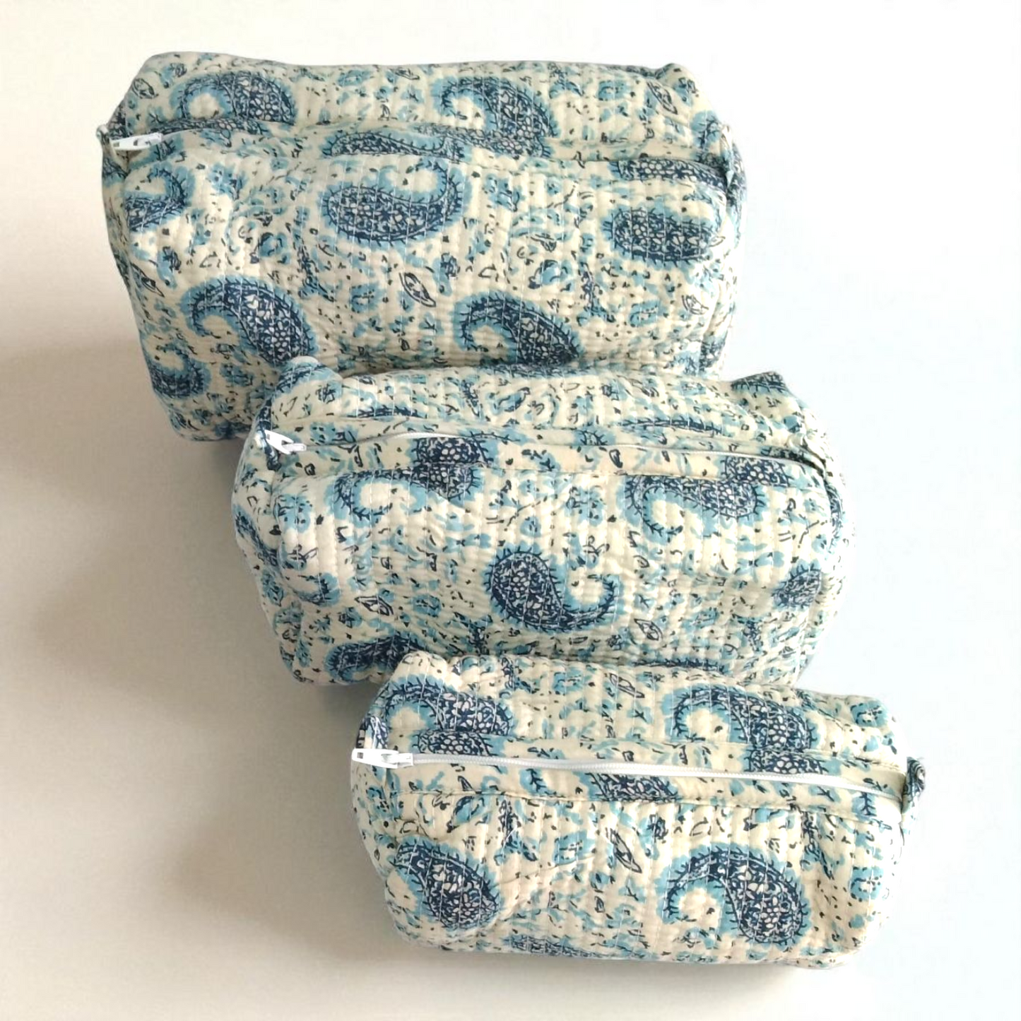 Vanity bag/ toiletry bag set of 3- Paisley