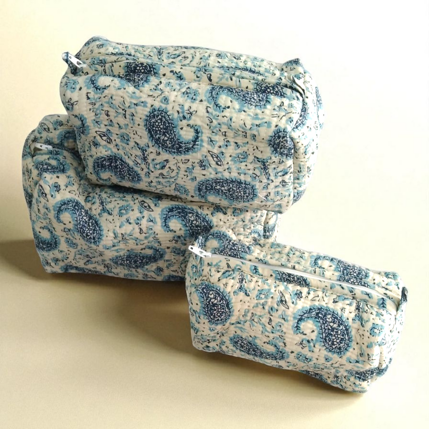 Vanity bag/ toiletry bag set of 3- Paisley