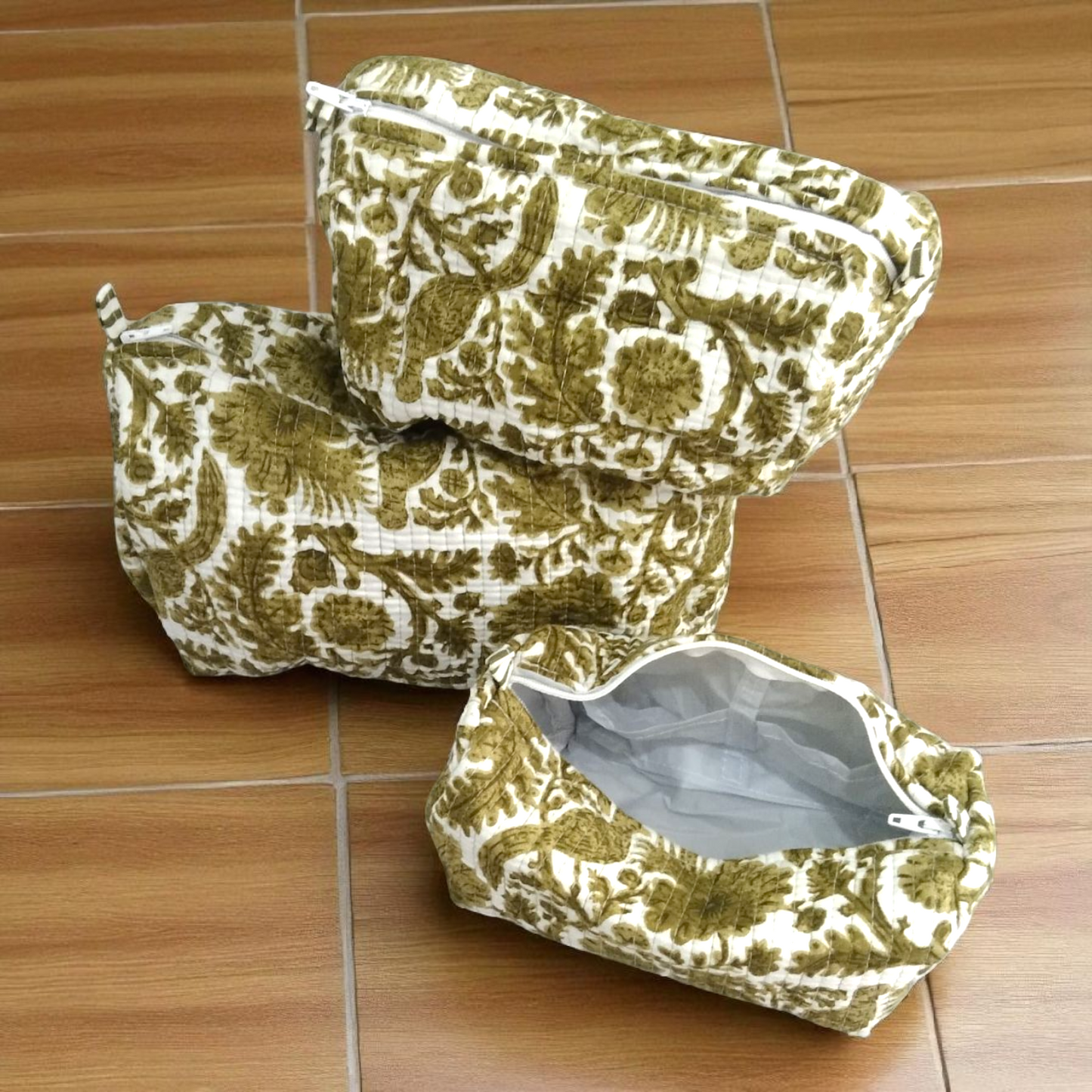 Vanity bag/ toiletry bag set of 3- Green Floral