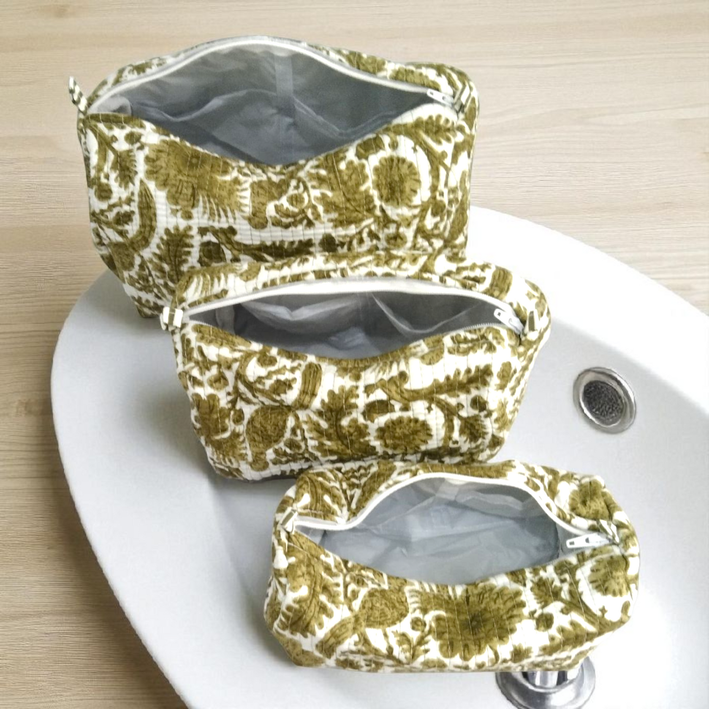 Vanity bag/ toiletry bag set of 3- Green Floral