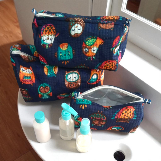 Vanity bag/ toiletry bag set of 3- Funky Owl