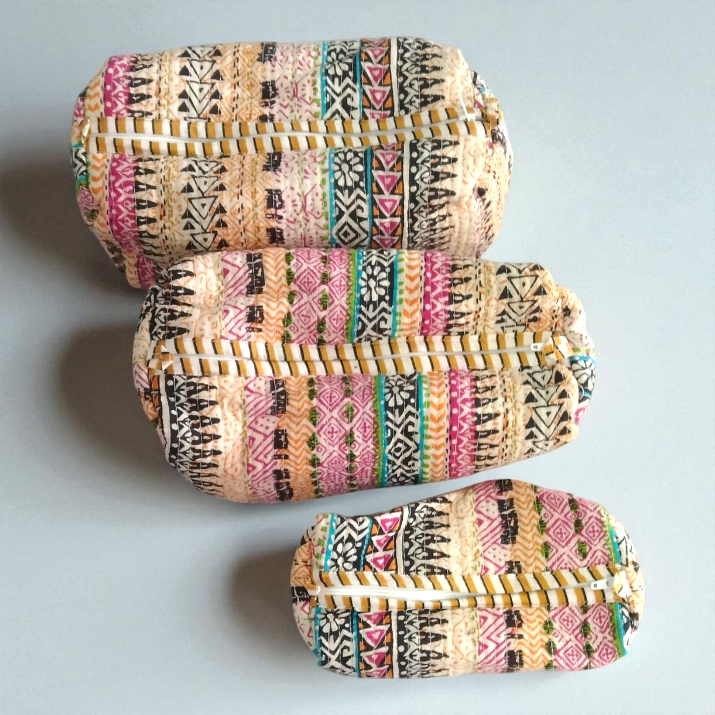 Vanity bag/ toiletry bag set of 3- multicolor