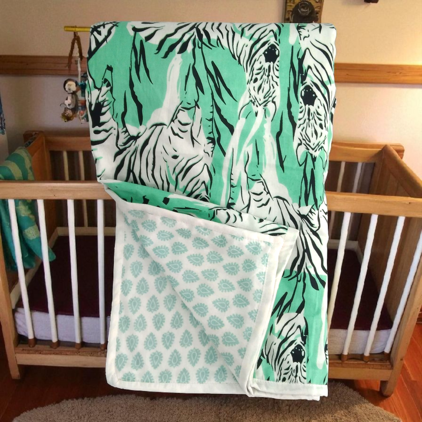 Baby dohar/ ac quilt zebra mint