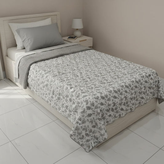 Floral White and Black Cotton Cambric Single Quilt
