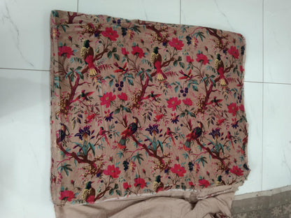 Birds of paradise Dusty Beige 250 GSM Velvet Quilt with pillow covers