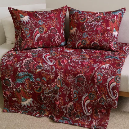 Wandering Wildflower mukut 400 GSM Velvet Quilt with pillow covers