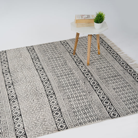 4 x 6 ft Cotton Area Rug Printed -B&W2 - The Teal Thread