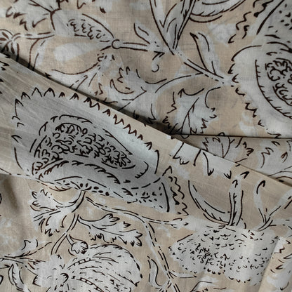 Soft beige floral cotton cambric width 44 inches Fabric per meter